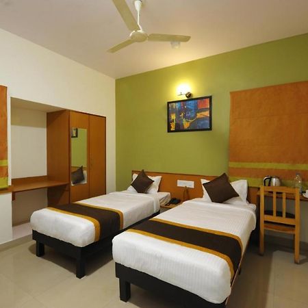 Airport Bliss Boutique Hotel Yelahanka Kültér fotó